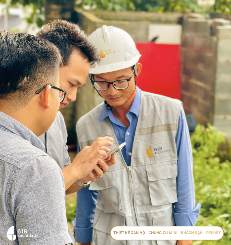  Kỹ sư kiểm tra dữ liệu khảo sát địa chất phục vụ thiết kế móng công trình