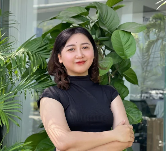 MS. Trang Trần